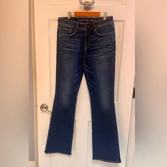 American Eagle Outfitters-Boot Cut Jeans-Size 8 - Picture 5 of 8